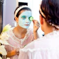 Funny housewife beauty green clay mask