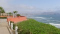Gazer to look the Pacific Ocean and Lima coast