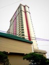 Gedung hotel di siang hari