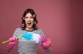 A girl in pink curlers screams and breaks a pipidaster