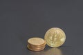 Gold Bitcoin coin is equivalent to a stack of gold dollars worth 10000 dollars