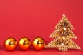 Golden christmas tree with pearls - goldener Weihnachtsbaum mit Royalty Free Stock Photo