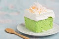 Green pandan cake
