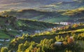 Zelená jarná vidiecka horská krajina, Slovensko