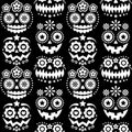 Halloween and Dia de los Muertos skulls and pumpkin faces vector seamless pattern - Mexican sugar skull style monochrome texile de