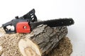 Hand chain electric saw, sawn log