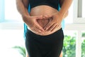 Heart Shaped Pregnancy, Love sign