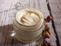 Homemade cream of roses for the face