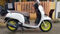 Honda Scoopy white with lemon velg racing