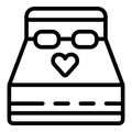 Honeymoon king bed icon, outline style