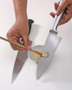 How to maintain your kitchen knife sharp and clean