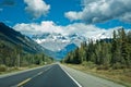 Icefield parkway between Jasper and Banff