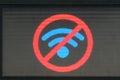 the icon of the absence of a wi-fi signal on the scoreboard screen