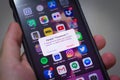 Iphone user about to delete Facebook app - portuguse version