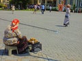 SELLING SEEDS FOR BIRD FEEDING - IZMIR, TURKEY