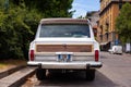 Jeep Grand Wagoneer V8