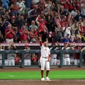 Joey Votto Acknowledges the fans
