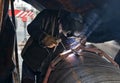 Jointing of large diameter pipes together using a chain of centralizer