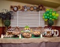 Jungle birthday table with cake