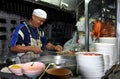 Kanchanaburi, Thailand: Chef Preparing Food