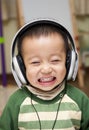 Kid with headphone