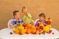 Kids and fruits