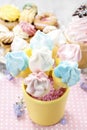 Kids party: marshmallow cake pops in yellow bucket
