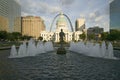 Kiener Plaza - Ã¯Â¿Â½The RunnerÃ¯Â¿Â½ in water fountain in front of historic Old Court House and Gateway Arch in St. Louis, Missouri Royalty Free Stock Photo