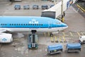 KLM plane bagage loading