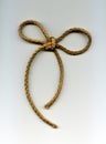 Knot bind with rope from natural fibers