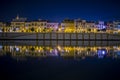 La calle Betis en la noche sevillana