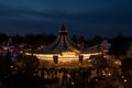 Le Carrousel de Lancelot at night