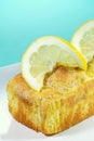 Lemon pound cake with lemon slices