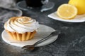 lemon tartlet with meringue