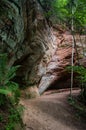 Licu Langu Sandstone Cliffs, Lode