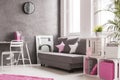 Living room in grey and pink