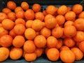 Loose oranges for sale in a supermaket Royalty Free Stock Photo