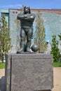Louis Cyr statue