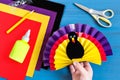 Making souvenir by Thanksgiving: turkey made of paper. Step 8 Royalty Free Stock Photo