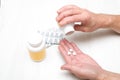 male hand pills tablets