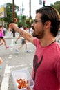 Man Gives Out Bacon Strips To Runners In Atlanta Race