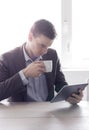 Man on the office using tablet pc Royalty Free Stock Photo