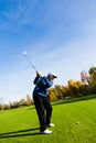 Man playing golf Royalty Free Stock Photo