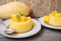 Mango pudding