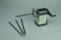 Manual mechanical pencil sharpener