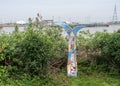 Marker on the Thames Cycle Path near Woolwich