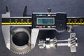 Measurement parameters of gears, details by digital micrometer