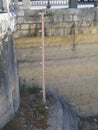 Measuring post in reservoir