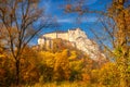 Stredoveký Oravský hrad na jeseň, Slovensko.