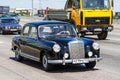 Mercedes-Benz W180 220S